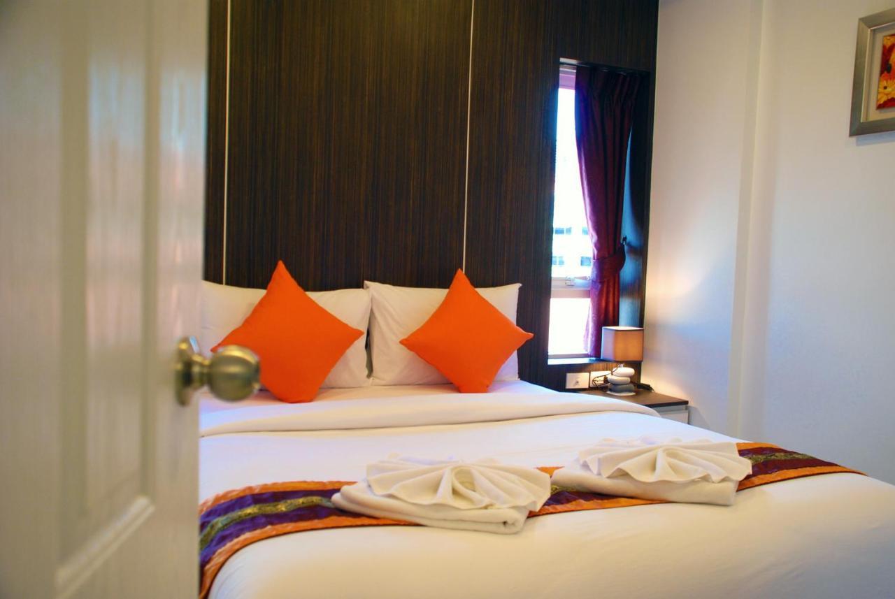 Family Residence Pattaya Bagian luar foto