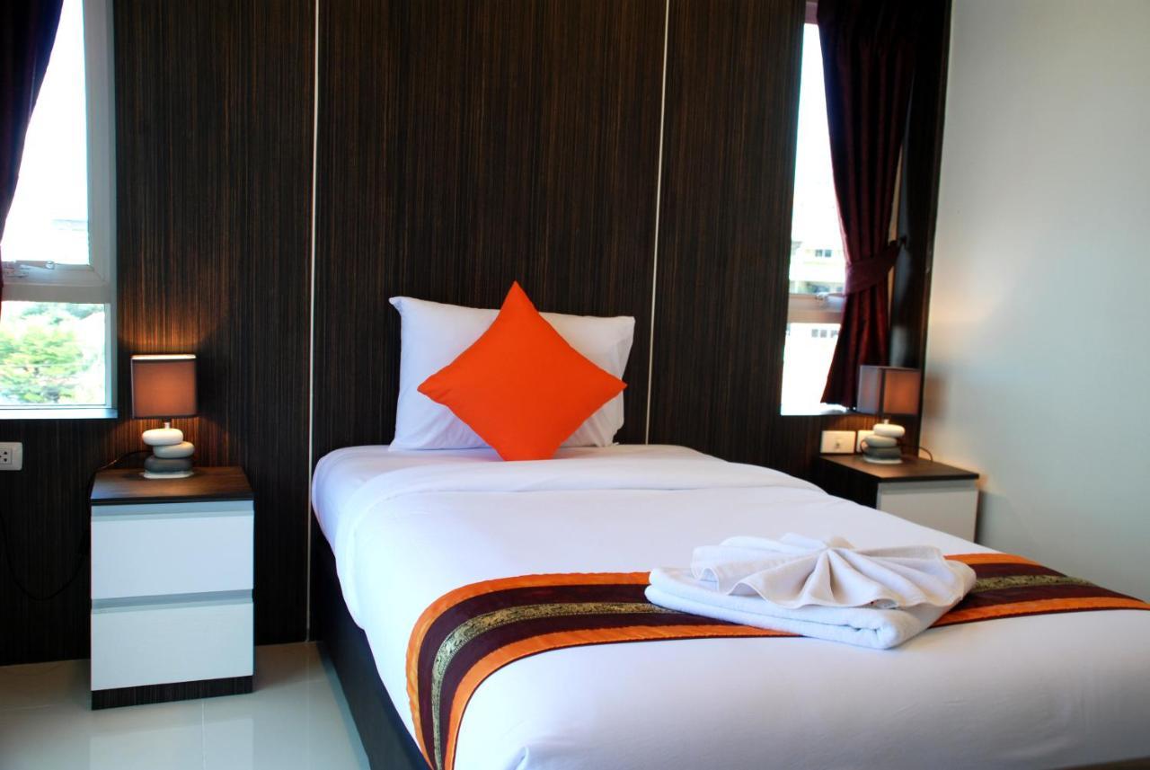 Family Residence Pattaya Bagian luar foto