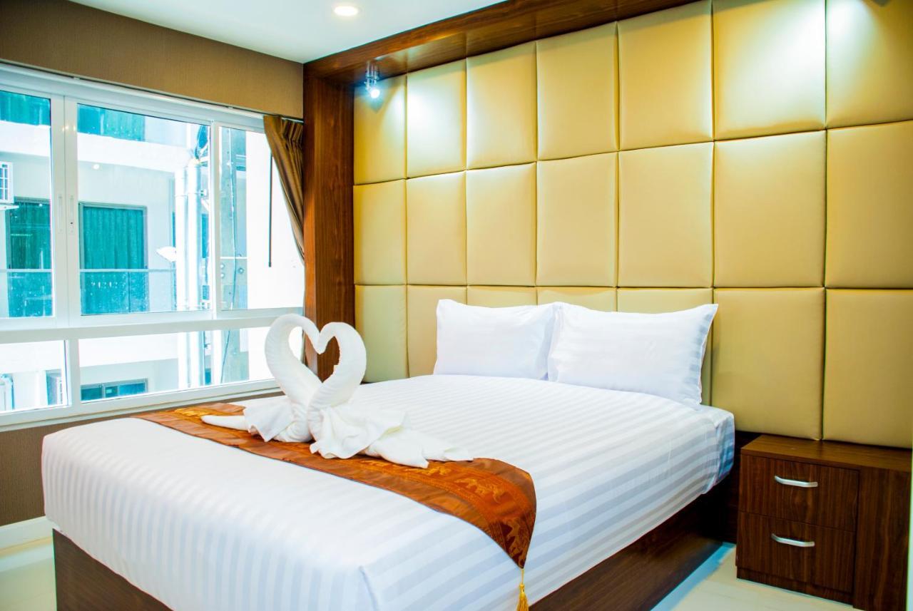 Family Residence Pattaya Bagian luar foto