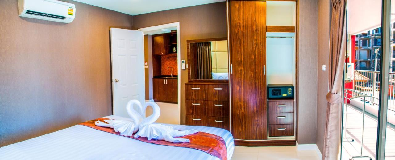 Family Residence Pattaya Bagian luar foto